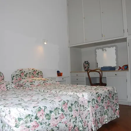 Ebon Bed & Breakfast *