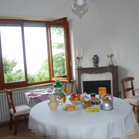 Bed & Breakfast Ebon *